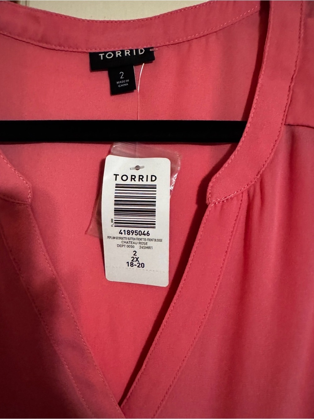 torrid Coral-Pink Sleeveless Button Front Tie Blouse - Picture 2 of 2